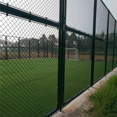 球场与学校操场围网 安全、功能与美学的统一